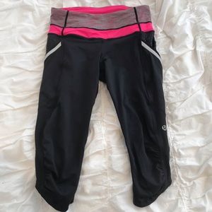 LULULEMON HALF RISE 22” LEGGINGS